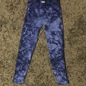 Women’s workout clothes! Size small
